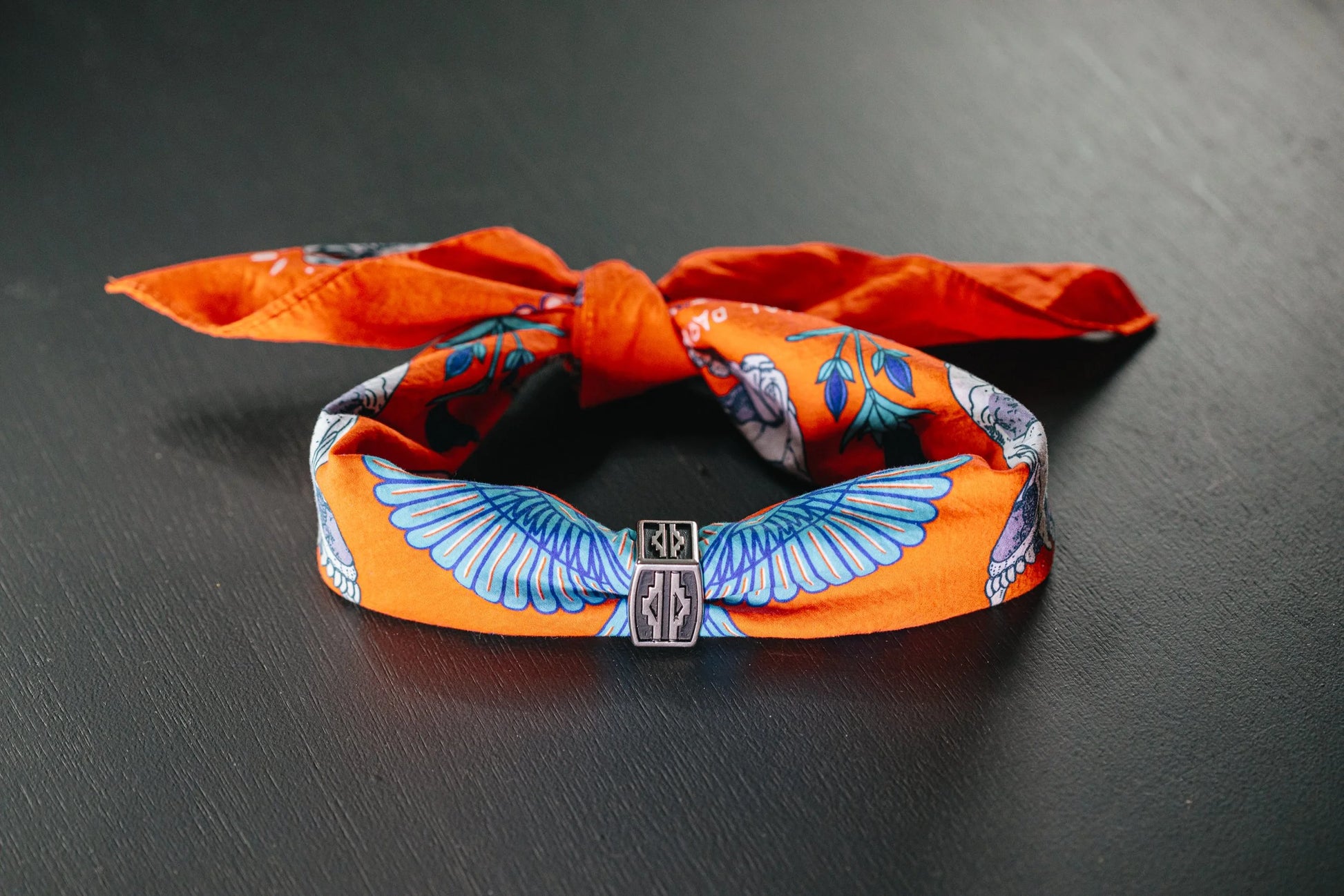 Plains Indian Loop Bandana Slide