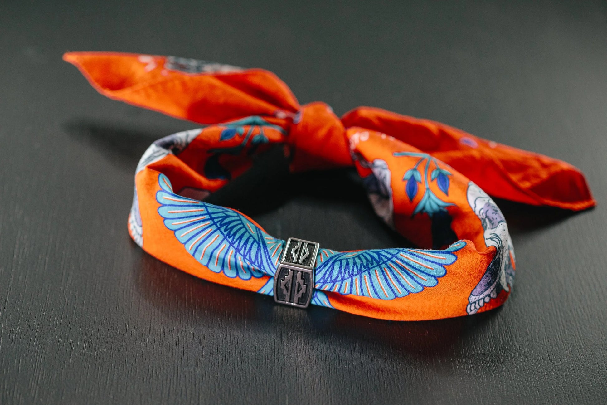 Plains Indian Loop Bandana Slide